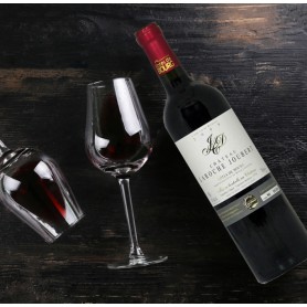 Wood set with accessories and a red wine bottle 75 cl Côtes de Bourg Château Laroche Joubert 2015